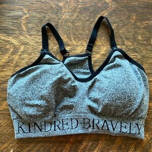 Kindred Bravely nursing sports bra